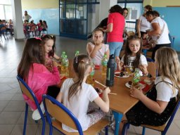 4442264629216558497623642895360952781053446n